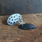 Foramina Oval Studs