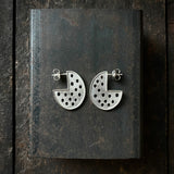 Foramina Short Oval Earrings