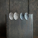Foramina Oval Studs