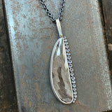 Cladonia Penna Pendant with Gray Sapphire