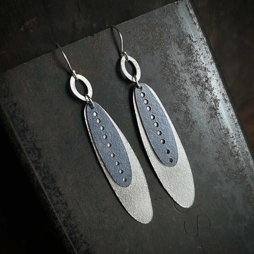 Foramina Double Oval Dangle Earrings II