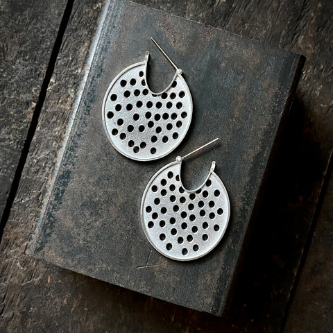 Foramina Snug Fit Oval Earrings