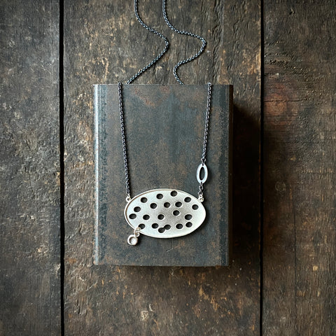 Foramina Oval Necklace with Dot Dangle