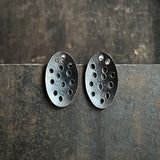 Foramina Oval Studs