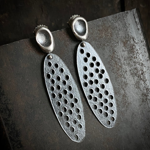 Foramina Oval and Dot Earrings II