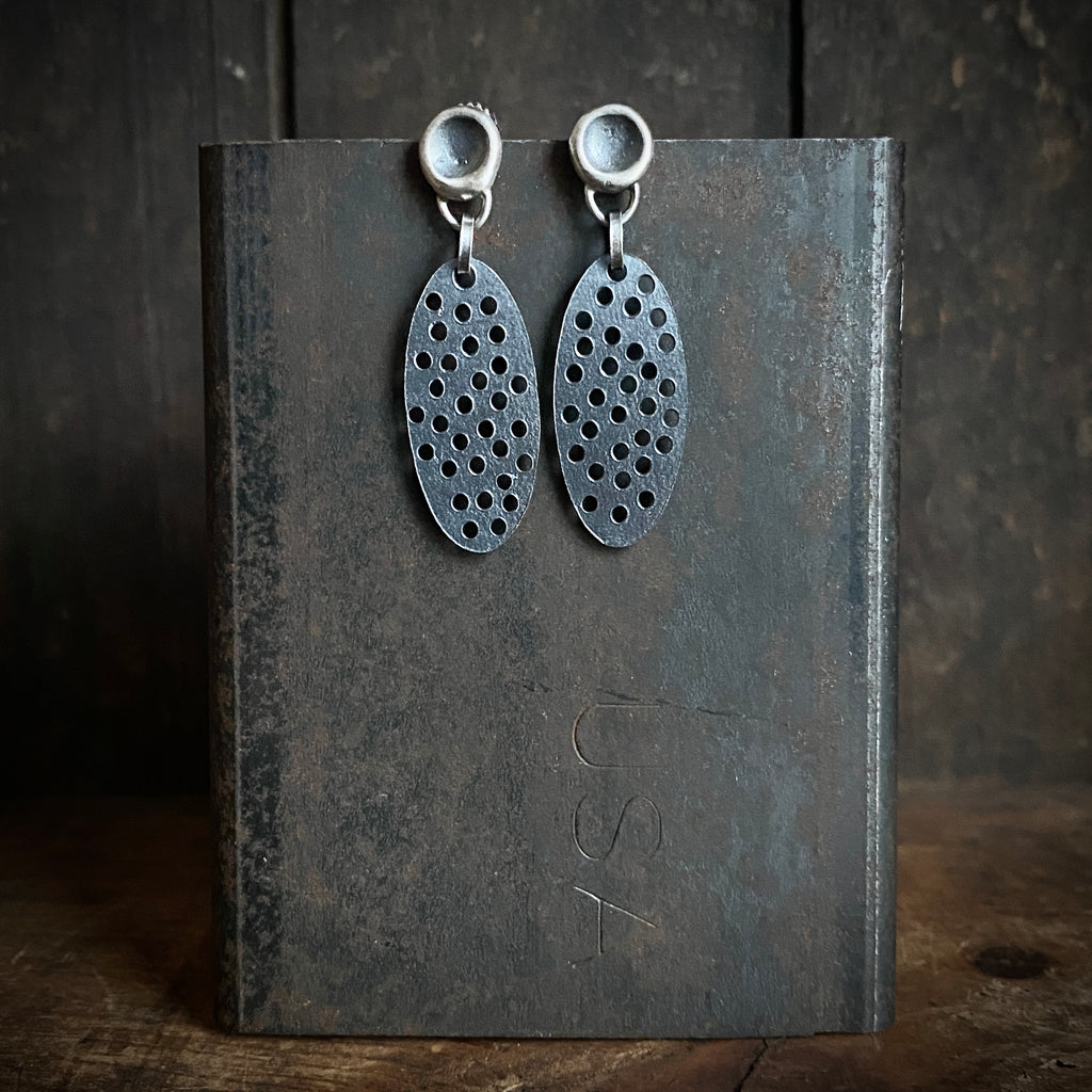 Foramina Oval and Dot Earrings